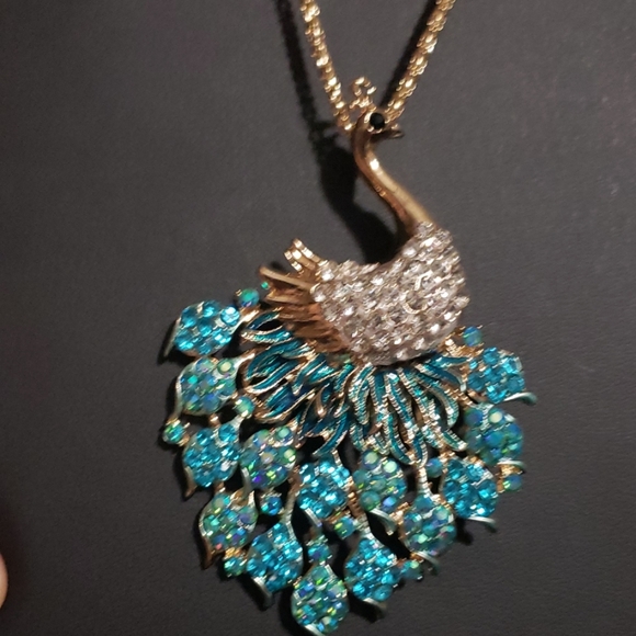 COPY - NWT Crystal peacock necklace by Betsey Johnson - Picture 3 of 7